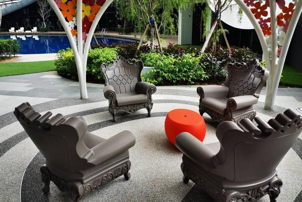 Happyhome @ Arte Mont Kiara Kuala Lumpur Hartamas Damansara Exteriör bild