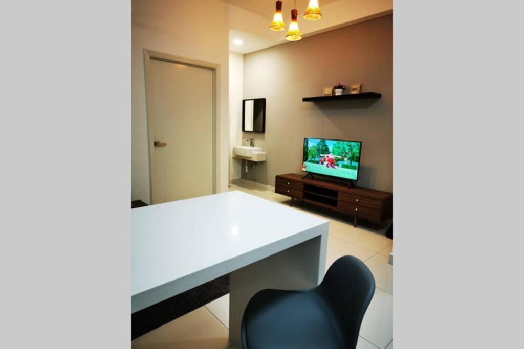 Happyhome @ Arte Mont Kiara Kuala Lumpur Hartamas Damansara Exteriör bild